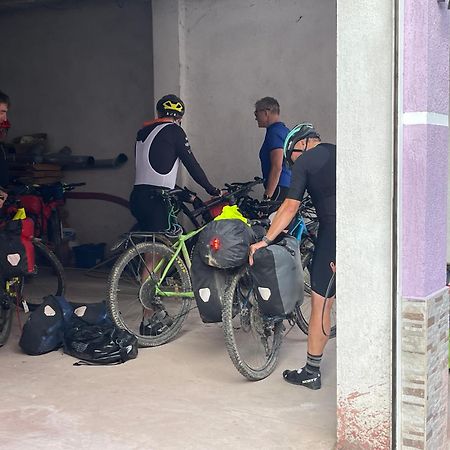 Hotel Reci Peshkopi Exteriör bild
