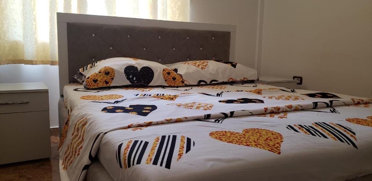 Hotel Reci Peshkopi Exteriör bild